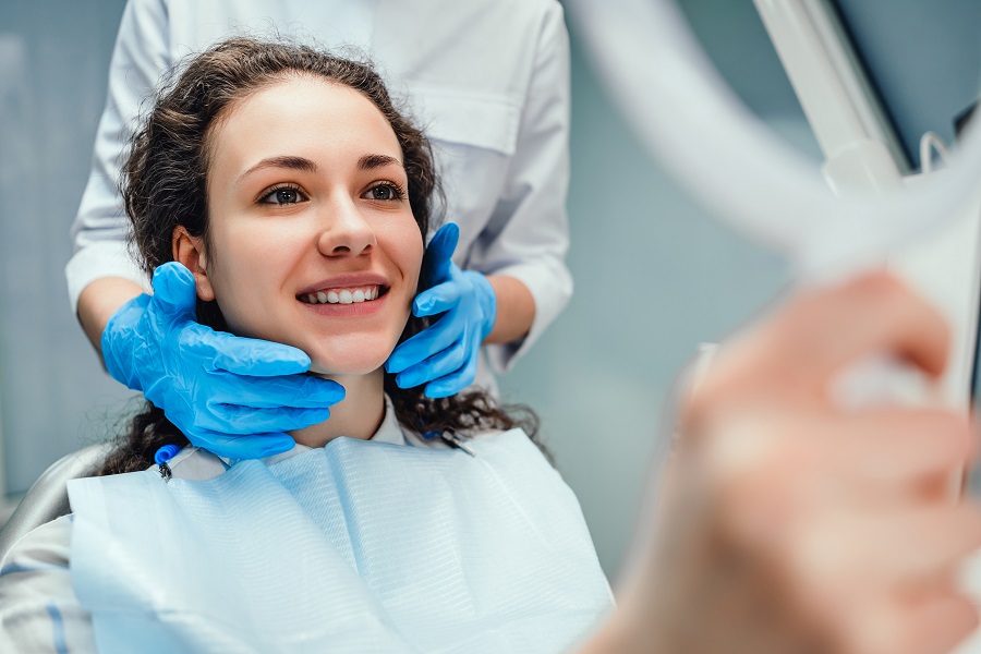 Everything You Need to Know About What a Natural Dentist Is